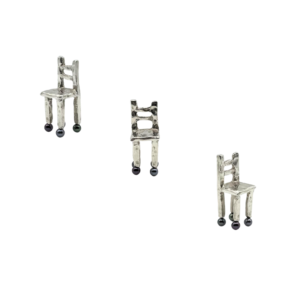 [157945691302] C Chair Pendant | Black Pearls